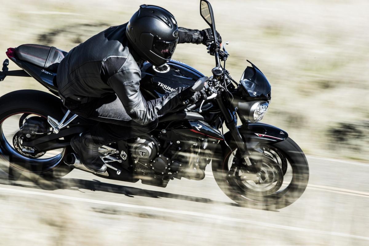 Triumph Street Triple 765 S, R y RS: tan iguales como distintas 5 triumphstreettriple765
