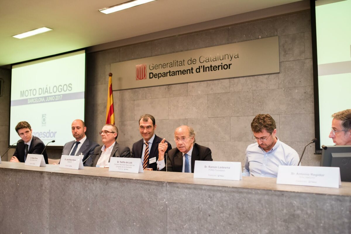 La movilidad y la seguridad vial de la moto a debate en las jornadas ´Moto Diálogos´ 1 unnamed 23