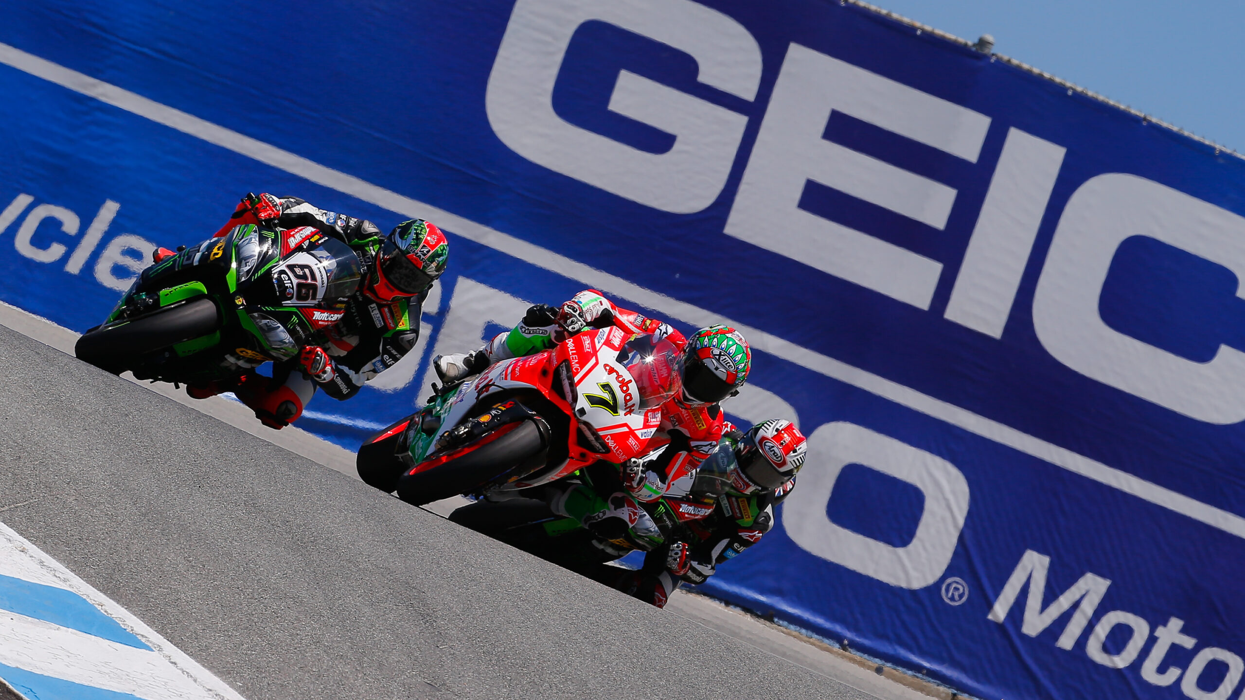 WSBK Laguna Seca: Chaz Davies brilla y suma su cuarta victoria de la temporada 5 victoriasykeslagunaseca scaled