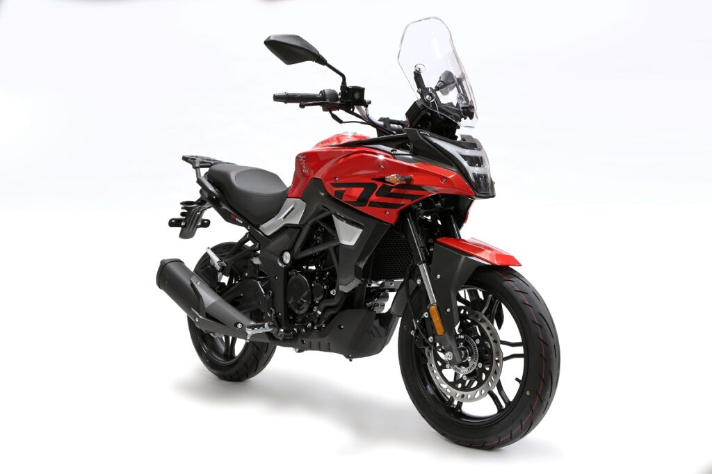 VOGE 300DS