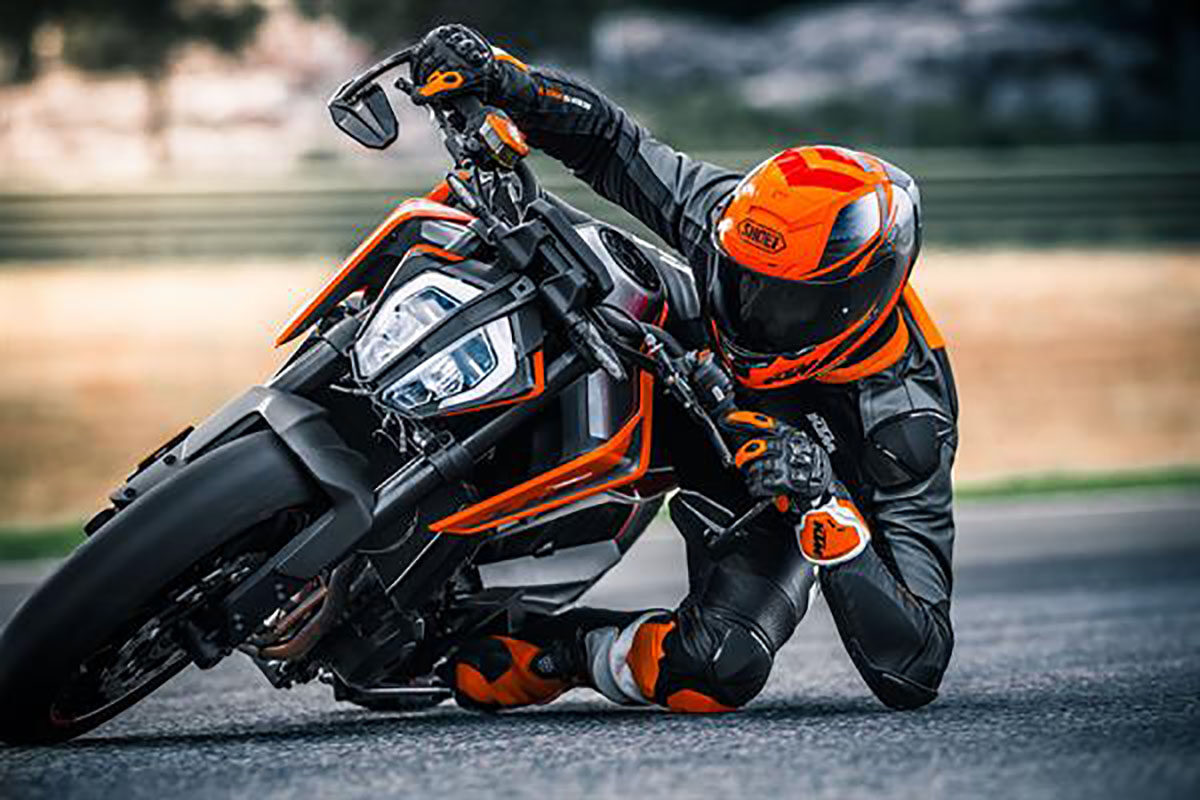 x spirit iii helmetktm 790 duke my 1