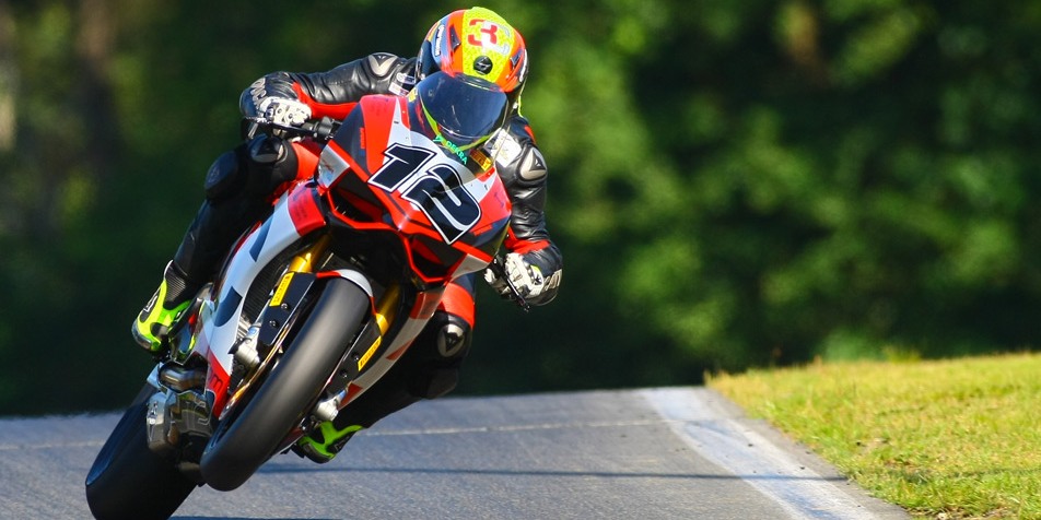 Xavi Forés, a por la victoria en la última prueba del IDM 1 xavi fores idm superbike