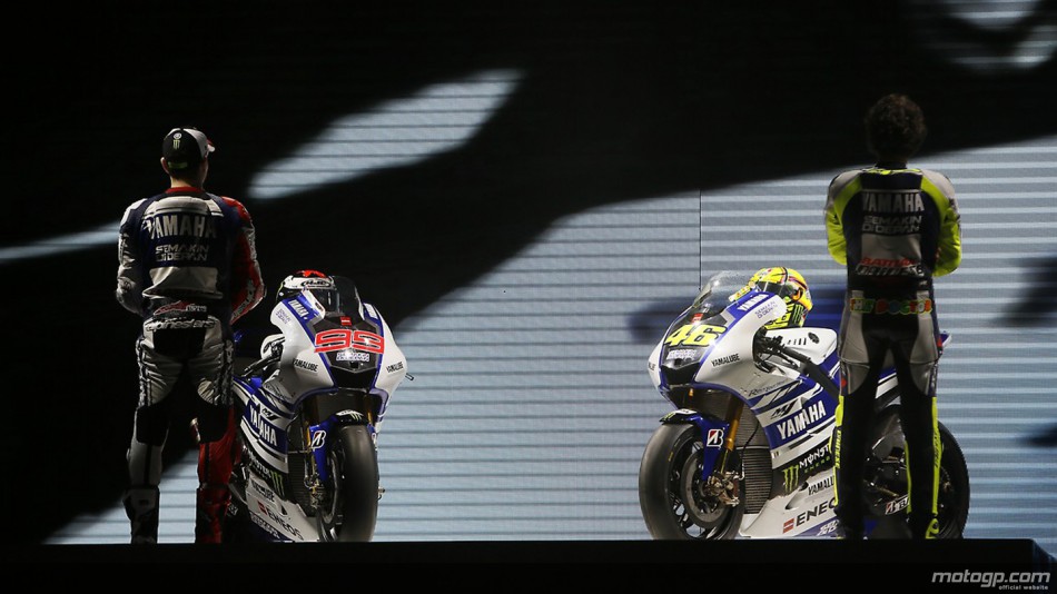 Yamaha presenta su YZR-M1 con la que disputará el Mundial 2014 1 yam1slideshow169 1