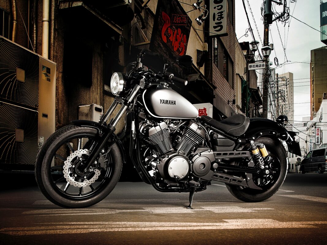 Yamaha XV950 y XV950 R también en Europa 1 yamaha3394152014yamxv950reumnm3sta0021