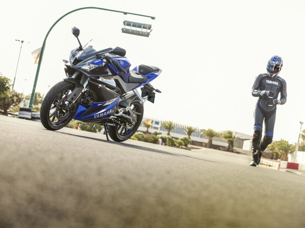 Yamaha YZF-R 125: aún más deportiva 1 yamaha3806252014yamyzf r125eumnm3rbsta005
