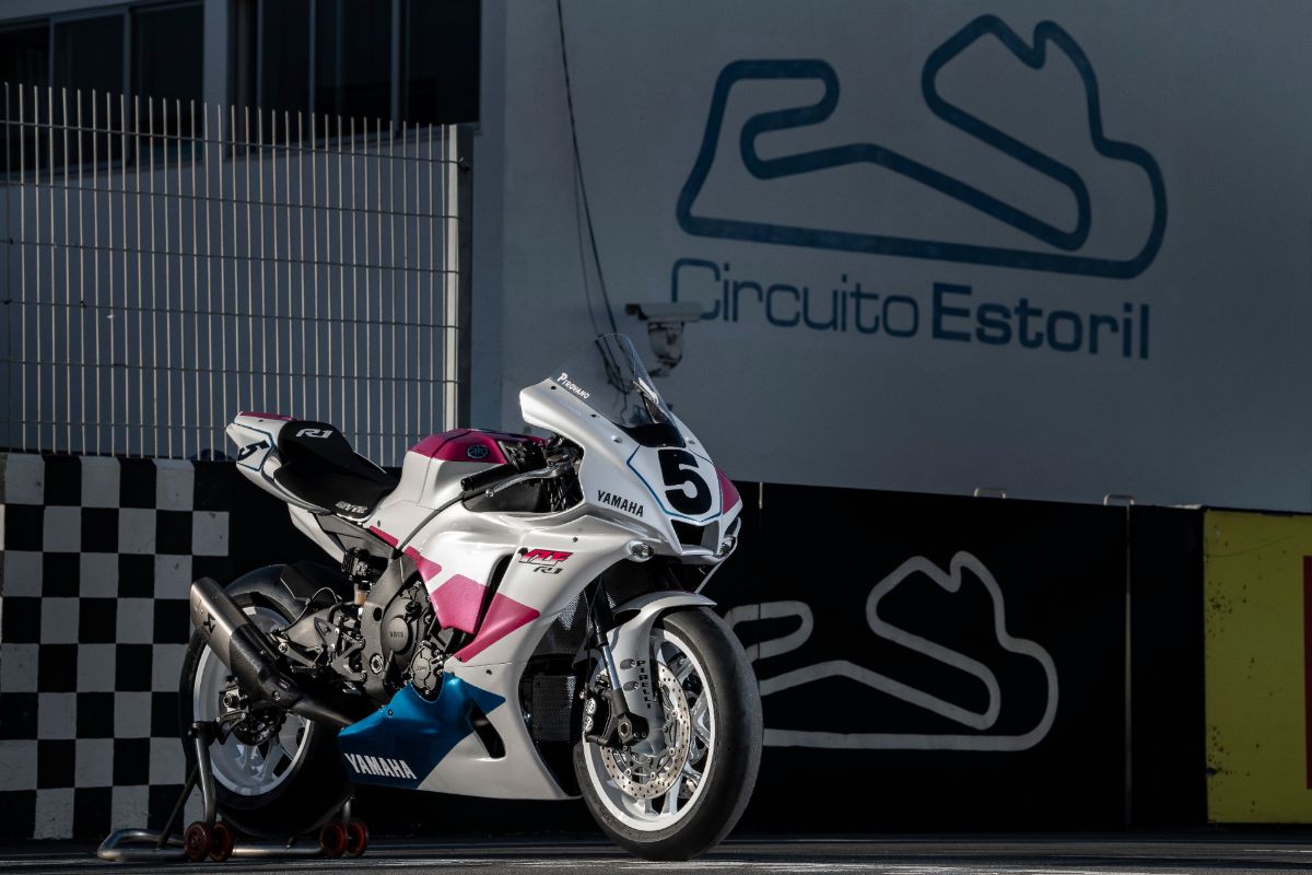 Subasta de la Yamaha R1 Fabrizio Pirovano Réplica 6 yamahar1pirovano