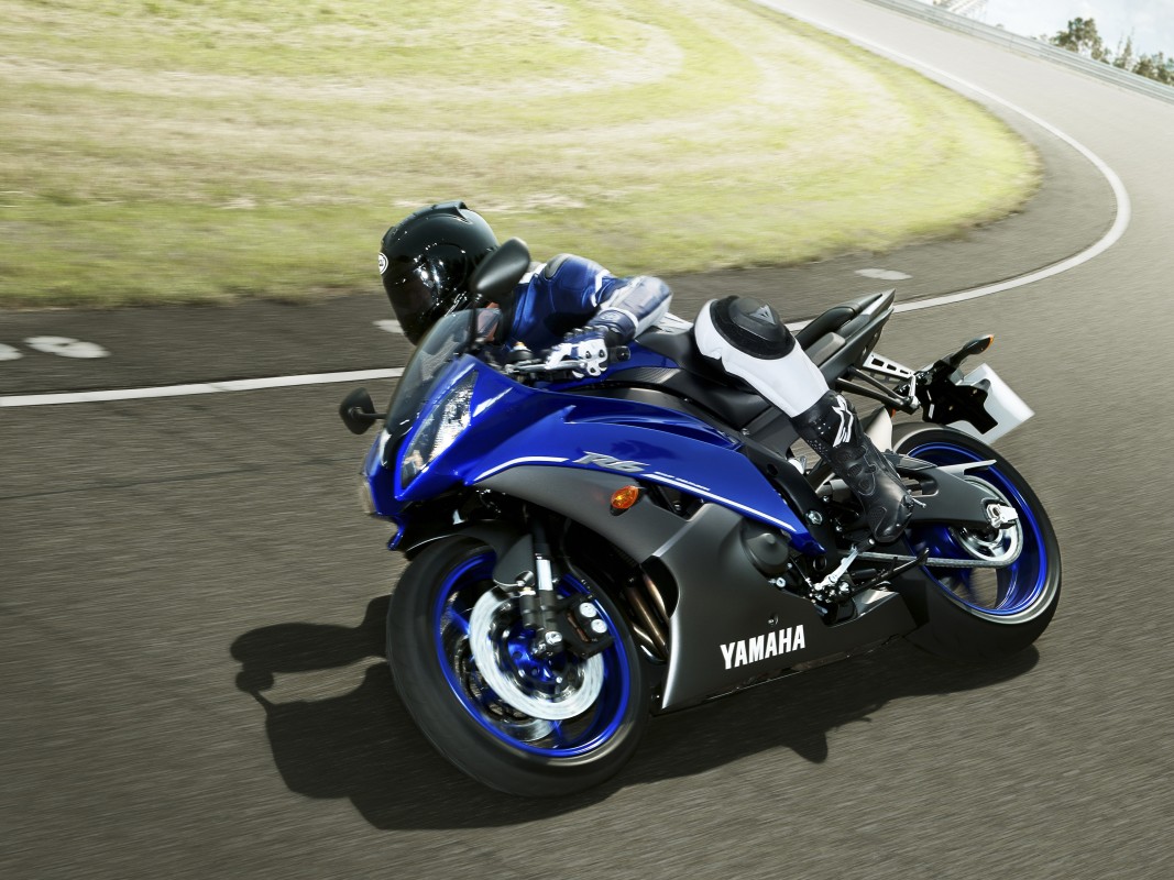 yamaharaceblu04