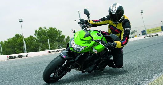 Nueva Kawasaki Z750 R 1 z750