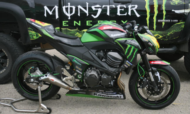 Kawasaki presenta el kit especial para su Z Cup 1 zcup