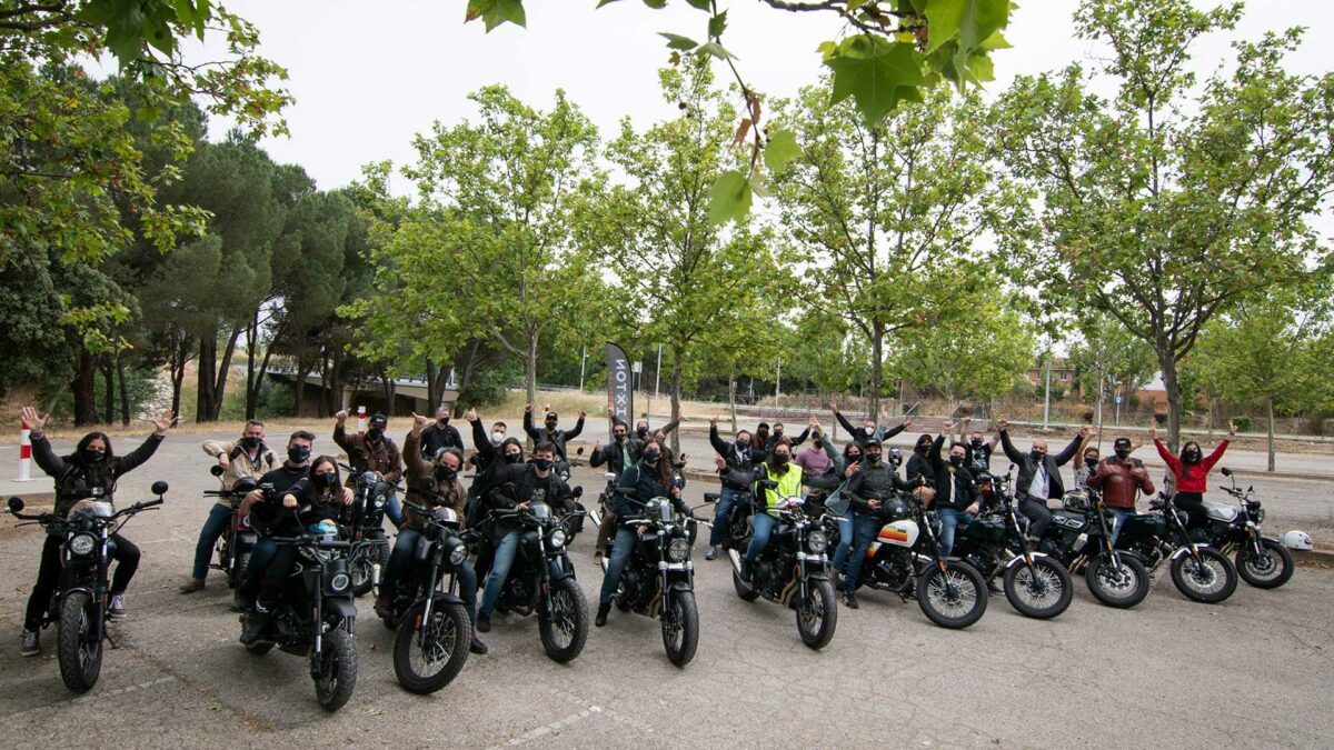 Éxito del primer encuentro de propietarios de Brixton en España 1 brixton-riders-united