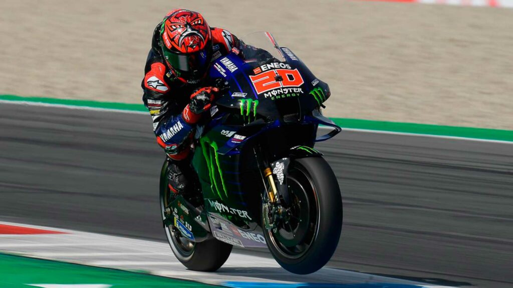 Los pilotos de MotoGP recuerdan a Valentino Rossi antes del GP de Valencia 11 20 fabio quartararo dsc1709