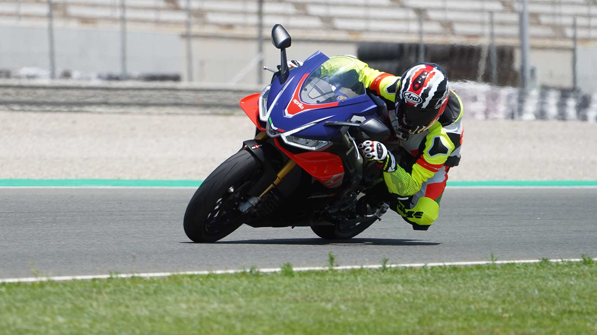 Prueba Aprilia RSV4 Factory 2021: ¡larga vida a la reina! 8 prueba-aprilia-rsv4-factory-2021