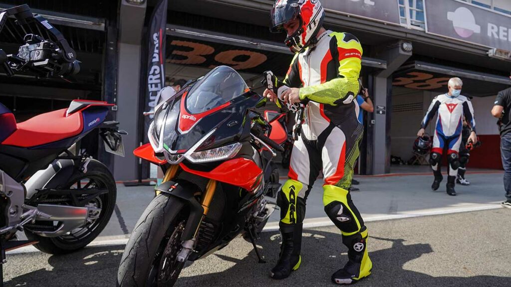 prueba-aprilia-rsv4-factory-2021