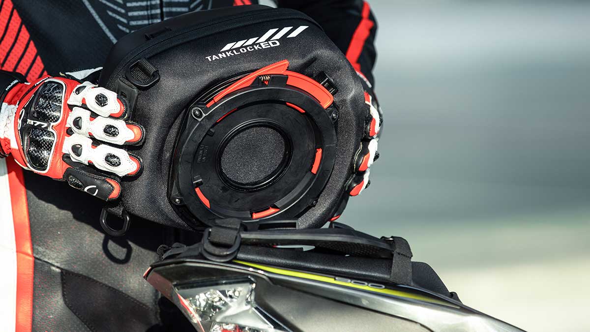 GIVI añade una guantera desmontable a tu moto 1 Guantera desmontable GIVI