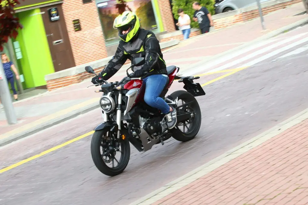 Las mejores motos de segunda mano para comprar 9 Honda CB125R