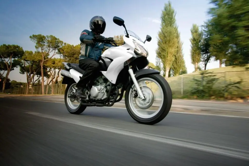 Las mejores motos de segunda mano para comprar 33 Honda Varadero 125
