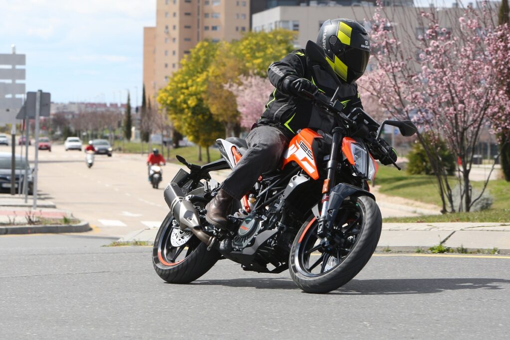Estas son los modelos de moto que más interesa comprar de segunda mano 20 KTM 125 Duke
