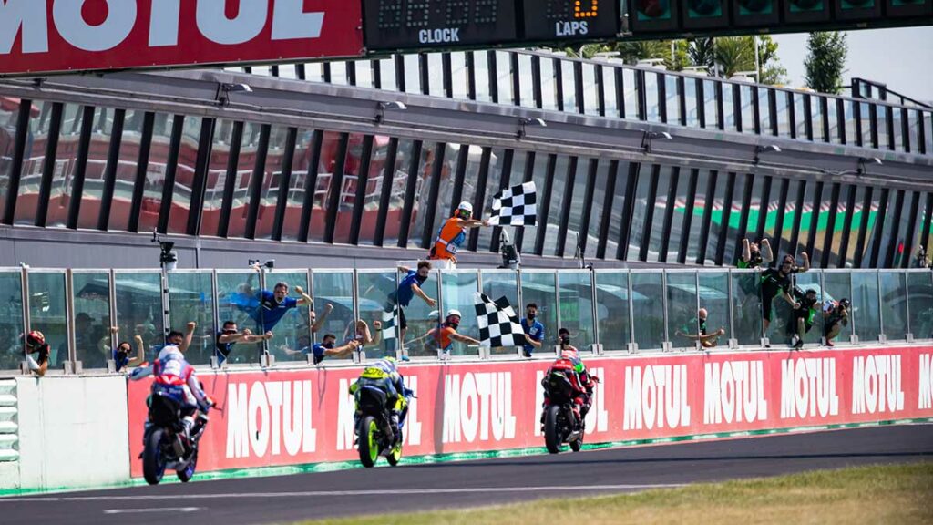 Ana Carrasco vuelve a ganar tras su complicada lesión de columna 12 victoria-misano-ana-carrasco