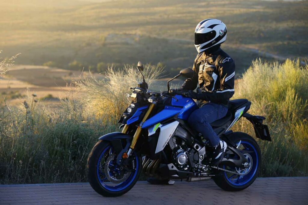 Prueba Suzuki GSX-S 1000: De experiencias y experimentos 10 09sgsxs 1