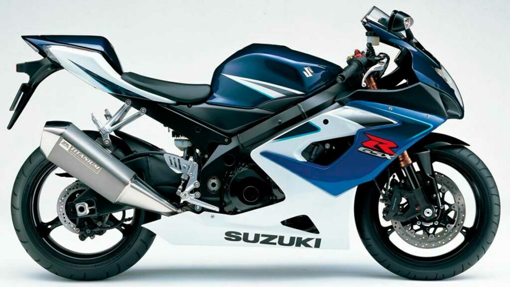 Suzuki celebra el 20 aniversario de una de sus motos más míticas 13 suzuki-gsx-r1000