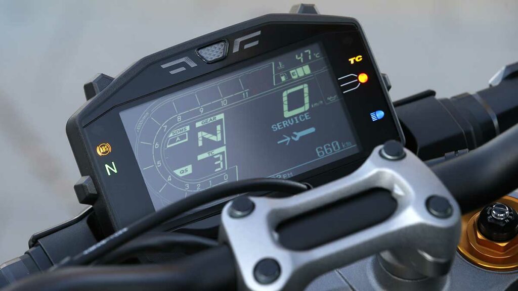 Prueba Suzuki GSX-S 1000: De experiencias y experimentos 6 Suzuki GSX-S 1000