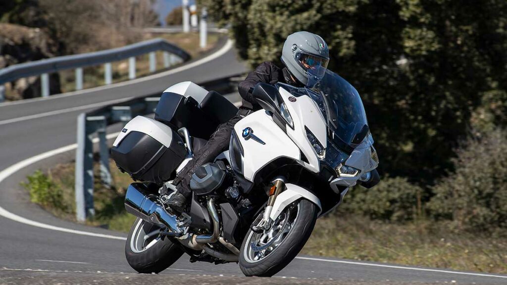 La mejor alternativa a las maxitrail para viajar 12 BMW R 1250 RT