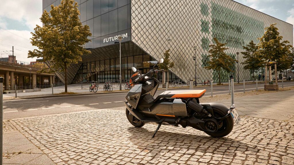 BMW CE 04: su nuevo scooter 100% eléctrico con 130 km de autonomía 10 bmw-ce-04