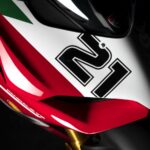 Fotos: Ducati Panigale V2 Bayliss 1st Championship 20th Anniversary 5 Ducati Panigale V2 Bayliss 1st Championship 20th Anniversary