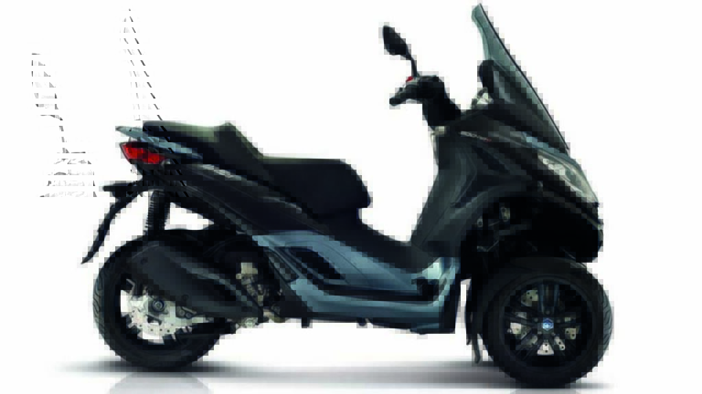 Muévete por tu ciudad con el Piaggio MP3 300 y ahórrate 500 euros, con el seguro gratis 11 Piaggio MP3 300 HPE