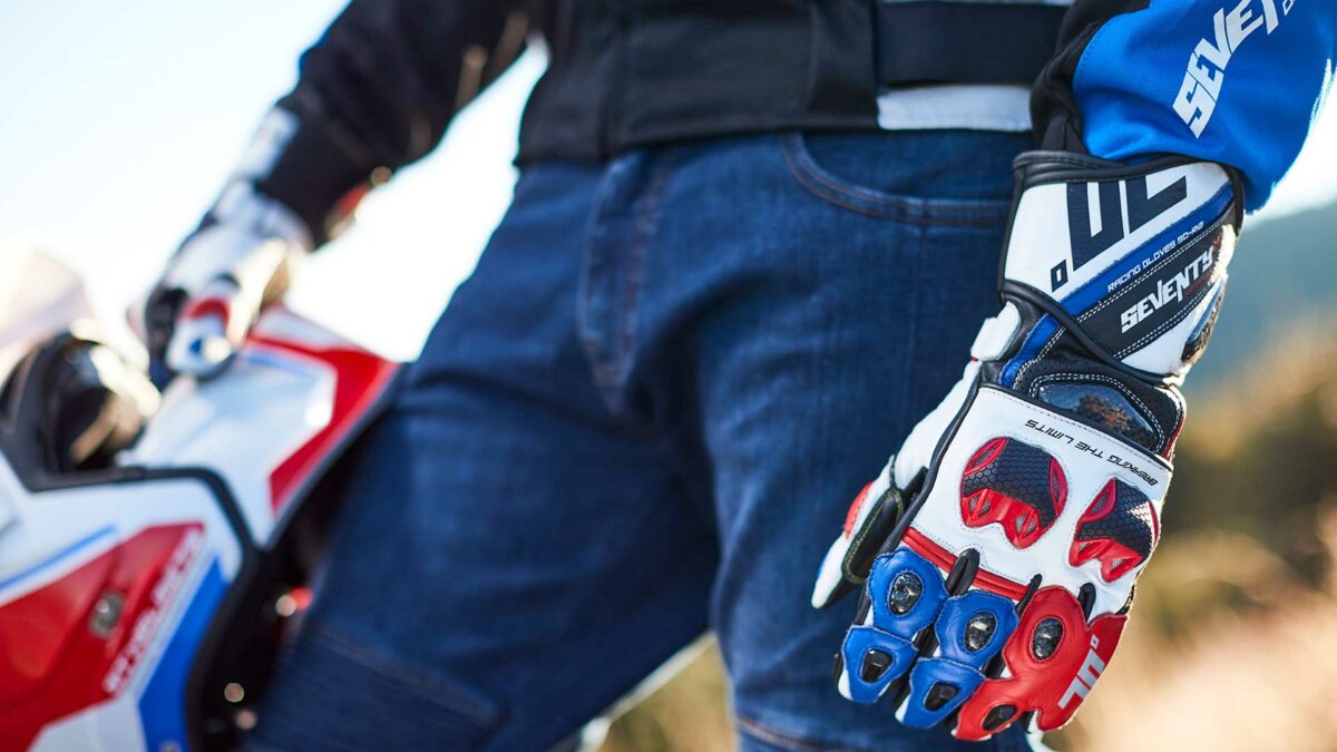 Protección y tacto de competición con estos guantes de Seventy Degrees 1 seventy-degrees-sd-r12