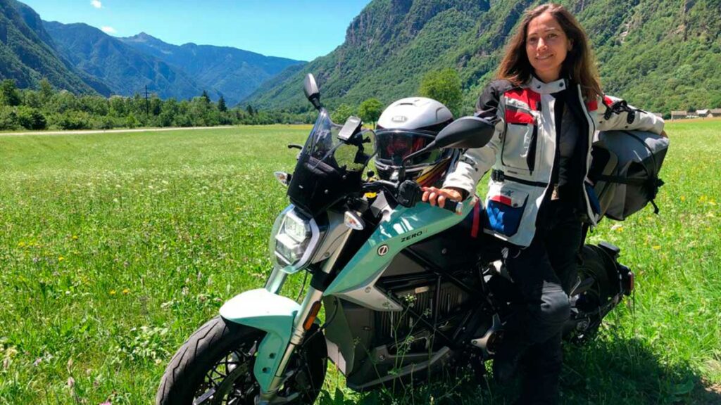De viaje a Suiza en una Zero Motorcycles 8 viaje-zero-alicia-sornosa