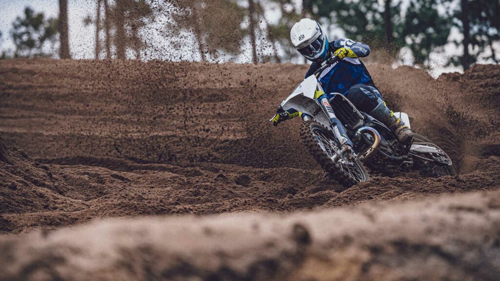 gama-motocross-2022-husqvarna