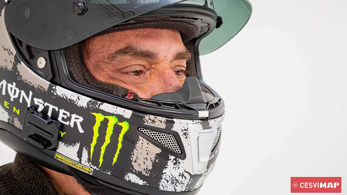 Un español crea el primer avisador de abrochado del casco 8 IMG 1774 Original