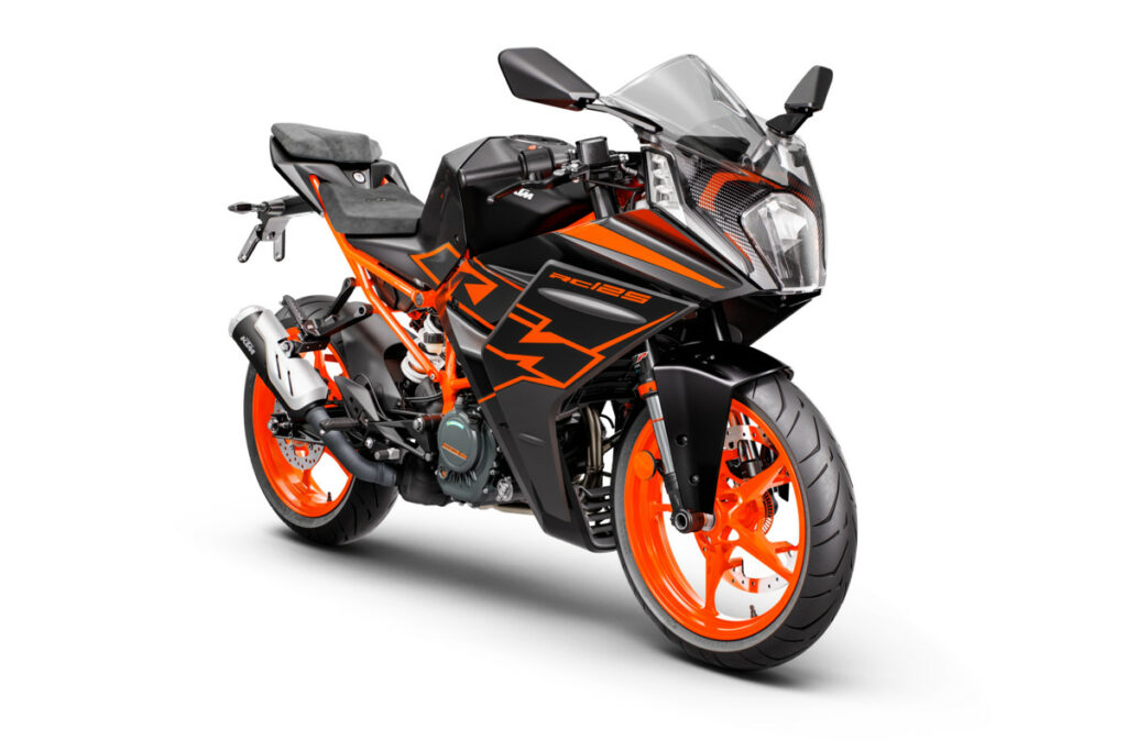 Las KTM RC 125 y RC 390 2022 se inspiran en MotoGP 15 KTM RC 2022 2 1