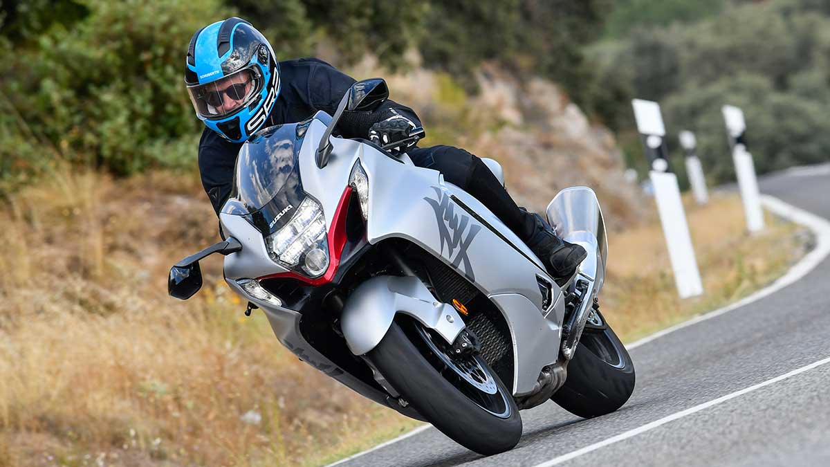 Prueba Suzuki Hayabusa 1300: ¿a cuántos metros buceas?