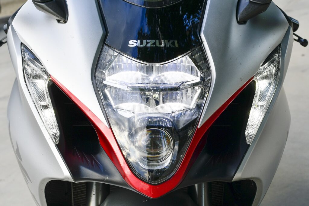 Prueba Suzuki Hayabusa 1300: ¿a cuántos metros buceas? 12 Suzuki Hayabusa