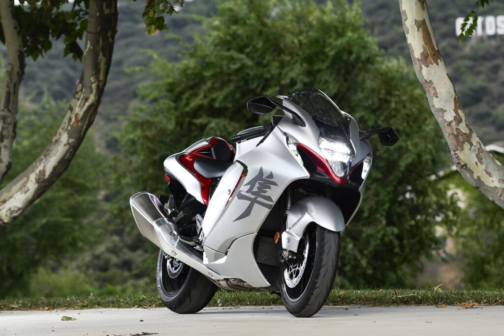 Prueba Suzuki Hayabusa 1300: ¿a cuántos metros buceas? 11 Suzuki Hayabusa 1300 8