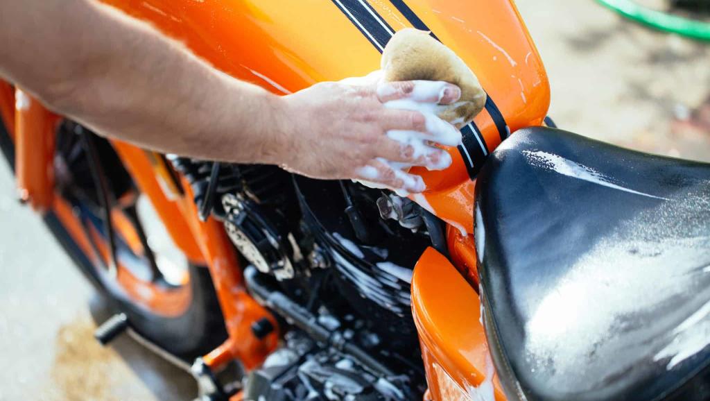 5 claves a revisar en tu moto o scooter para tenerla a punto cuando más lo necesitas 15 revisar moto 4