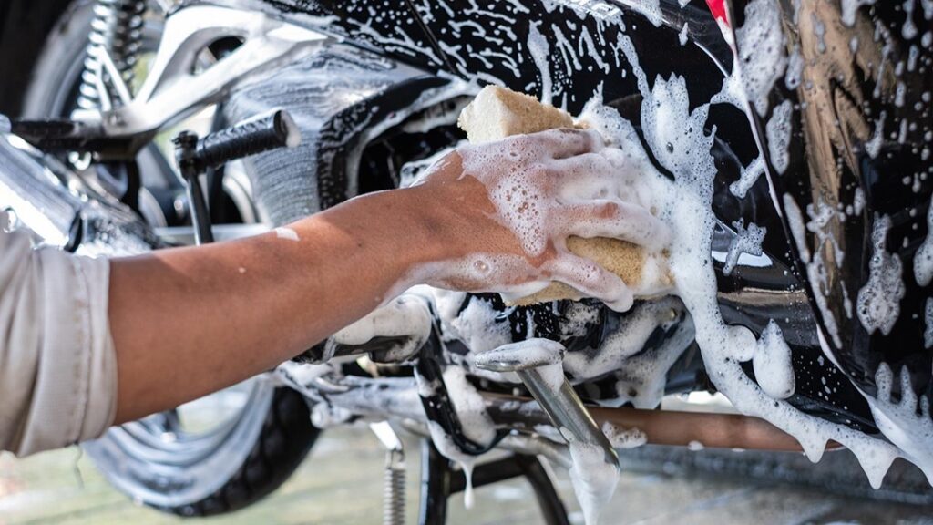 Averías eléctricas en moto: ¿sabes cómo prevenirlas? 16 Averias electricas 1