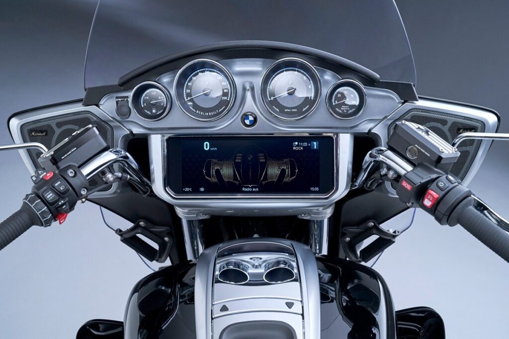 Prueba BMW R18 B y Transcontinental: ¿quieres ser estrella de "road movie"? 14 BMW R18 B y Transcontinental 6