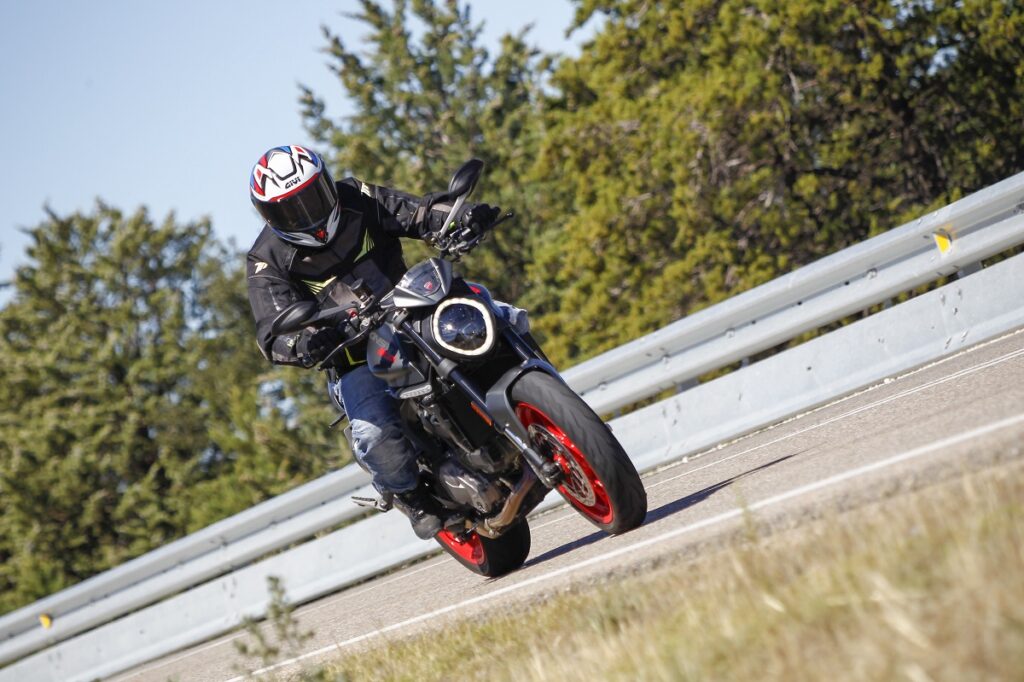 Ducati Monster 11