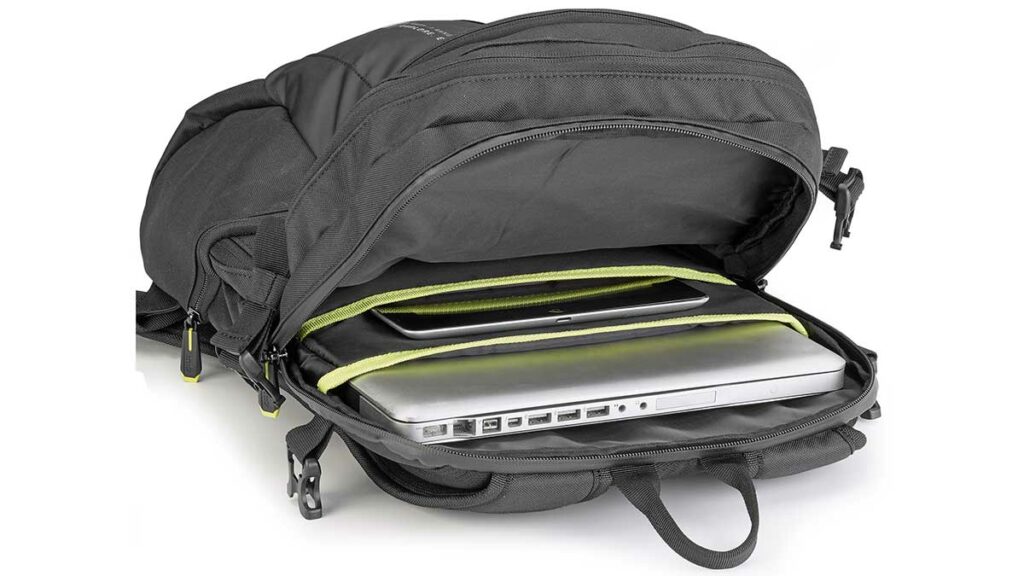 GIVI hace más fácil el retorno a la normalidad con sus mochilas urbanas 11 Mochila GIVI EA129