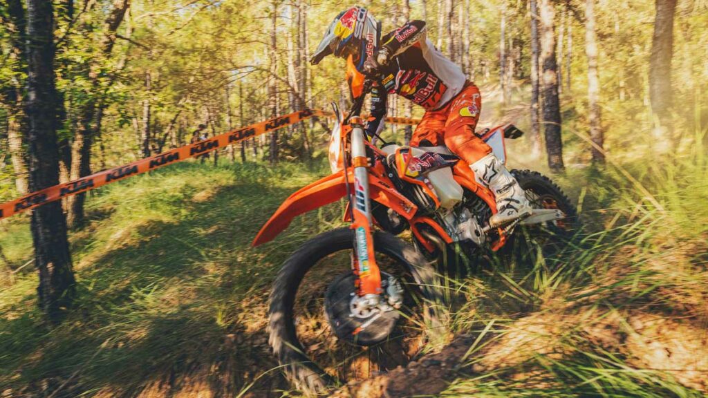 KTM 350 EXC-F Factory Edition 2022: material de primer nivel 13 ktm-350-exc-f-factpry-edition-2022