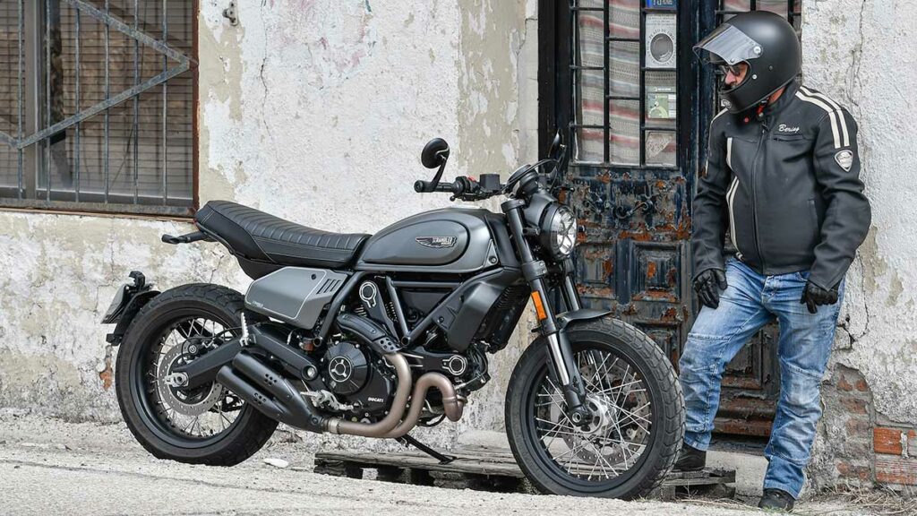 Scrambler Ducati Nightshift