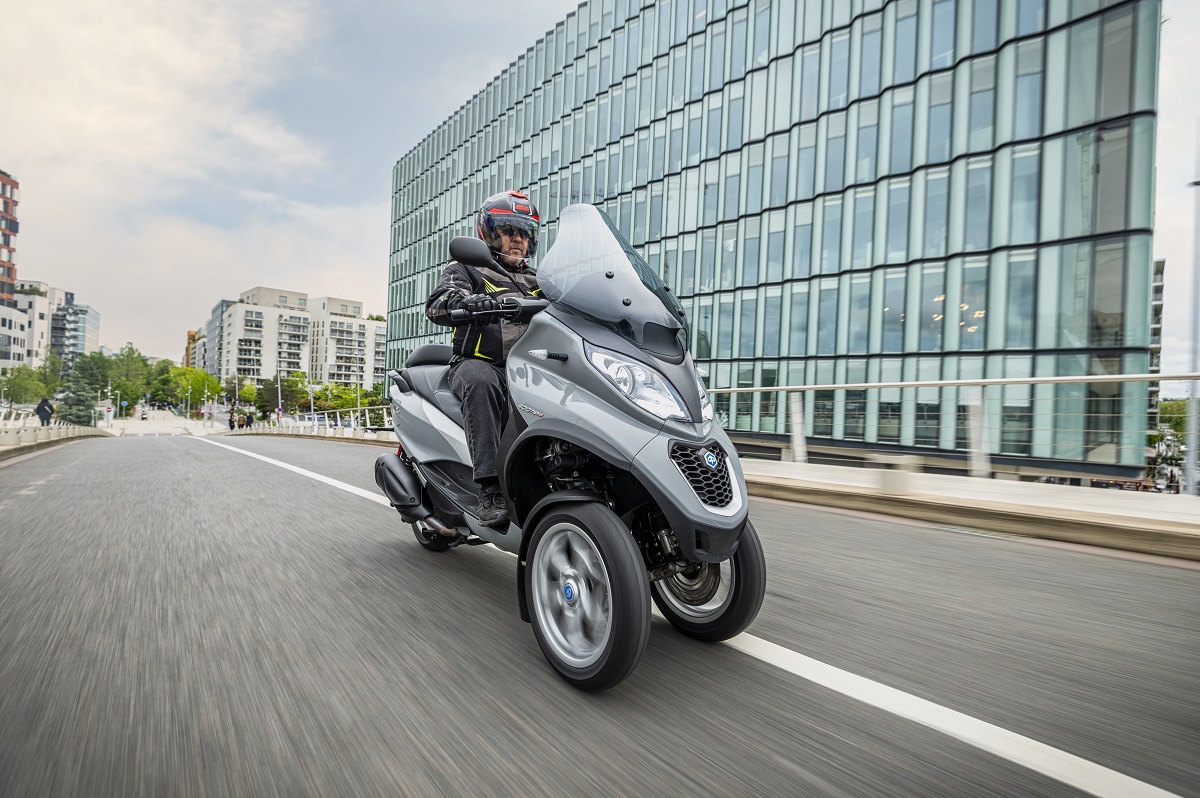 Los 6 mejores scooter tres ruedas para el carnet de coche 5 Scooter 3 ruedas