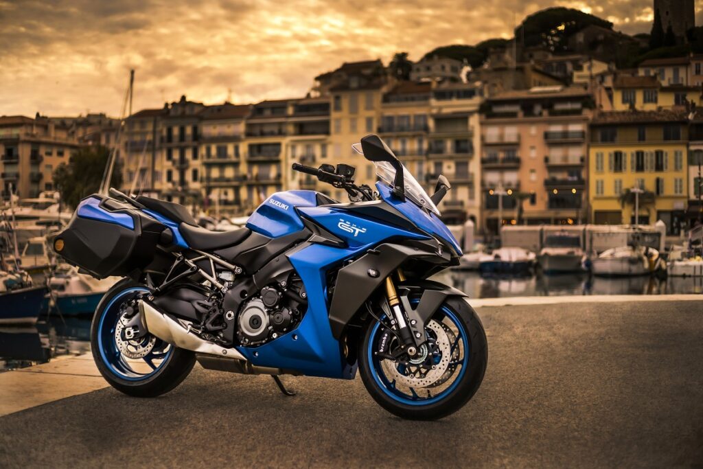 Suzuki GSX S1000GT 2