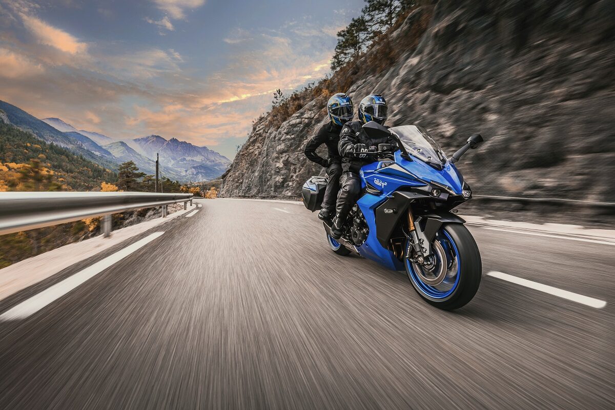 Suzuki GSX-S 1000 GT: ¿nos vamos de ruta?