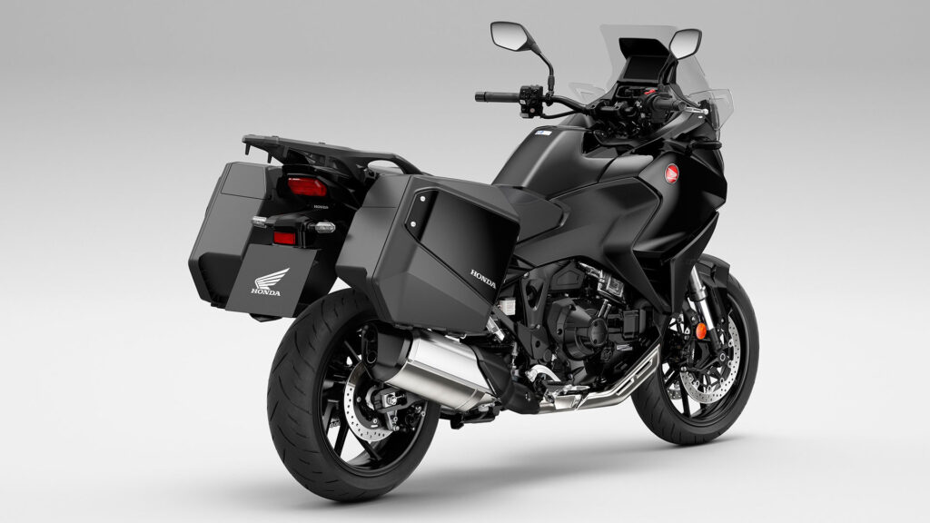 Estamos ante una de las mejores motos para viajar 16 honda-nt1100-2022