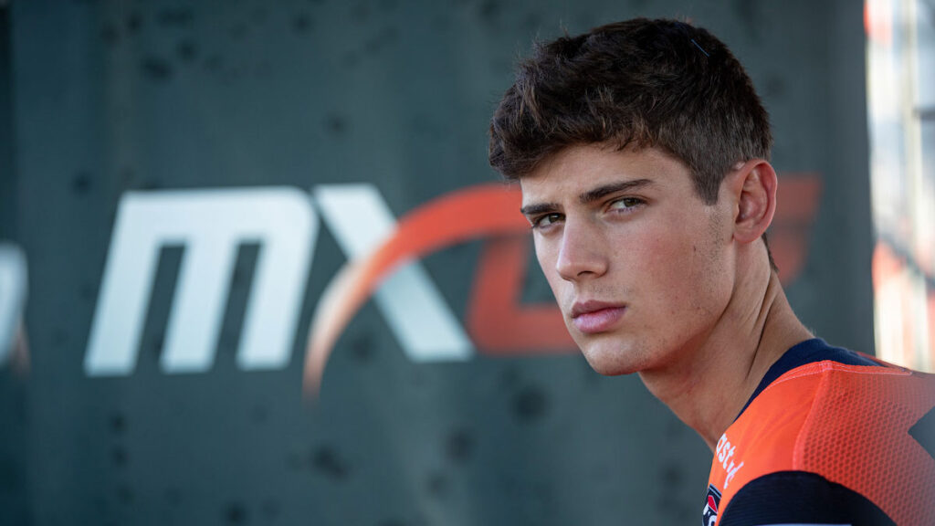 Jorge Prado, con una vértebra fisurada, sufre en Italia 12 jorge-prado-fisura-costillas-italia