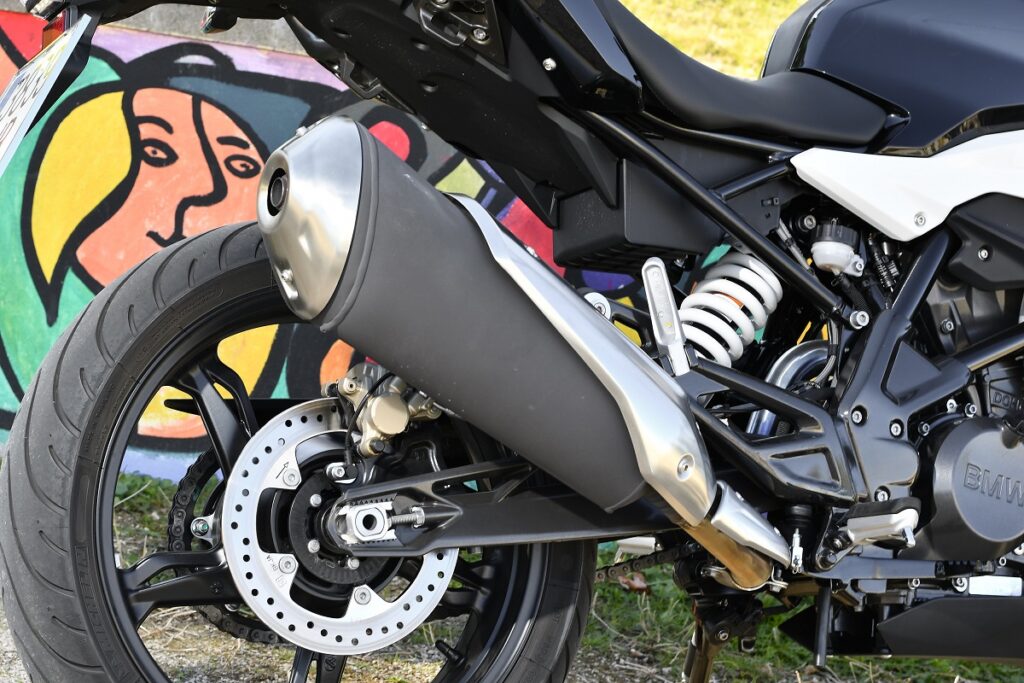 Prueba BMW G 310 R: Tu BMW de todos los días 14 BMW G310R 12